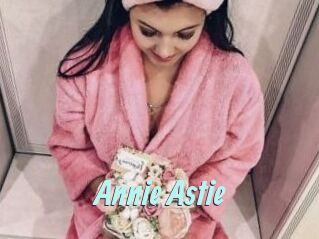 Annie_Astie