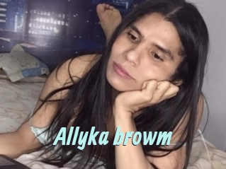 Allyka_browm