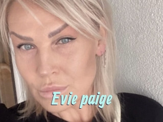 Evie_paige