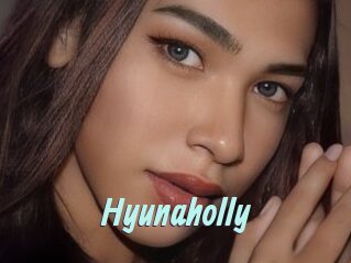 Hyunaholly