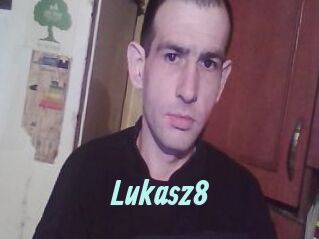 Lukasz8