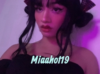 Miaahot19