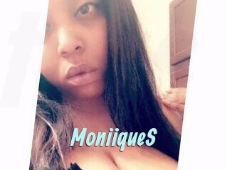 MoniiqueS