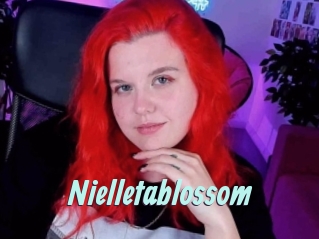 Nielletablossom