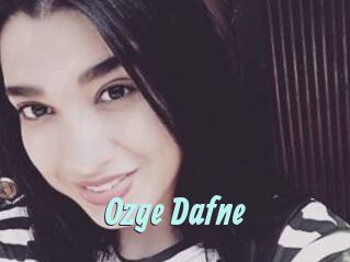 Ozge_Dafne
