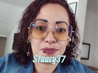 Staacy37