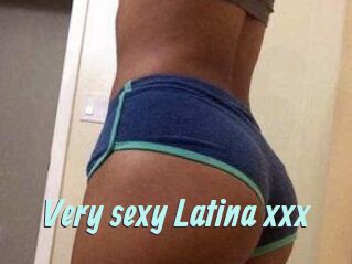 Very_sexy_Latina_xxx